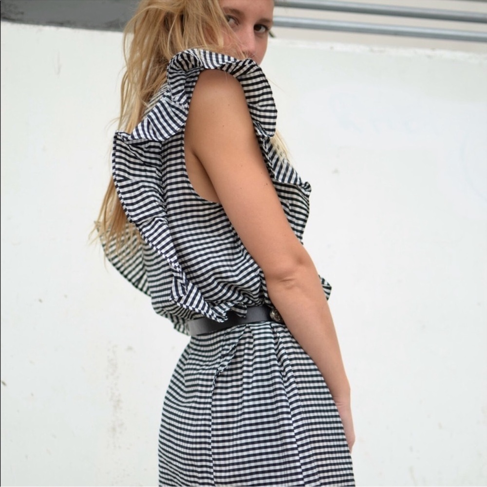 H&M Black and White Checkered Blouse